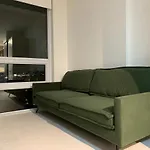 One Bed Room Close To Downtown