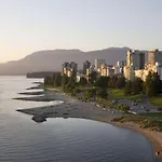 Amazing Location - 2Bdrm/2Bath - Right On Robson
