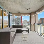 Beautiful 2 Bed Home Dt With Free Parking