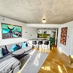 Luxury Downtown Vancouver Suite