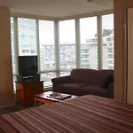 910 Beach Apartment