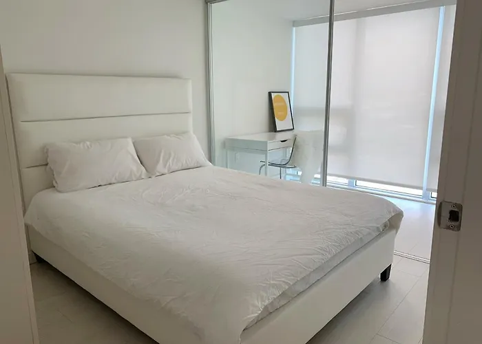 One Bed Room Close To Downtown