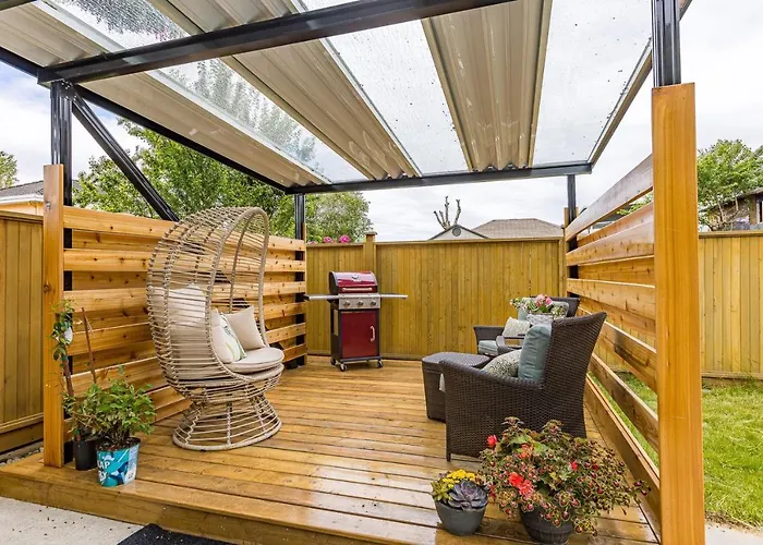 Home Near Downtown Vancouver East@ Joyce Skytrain