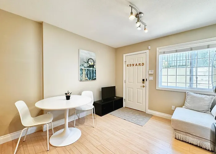 Cozy 1Bedroom Suite Near Downtown