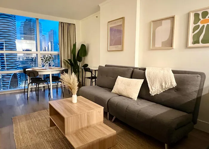 Stunning Skyline Views In A Cozy And Stylish Abode