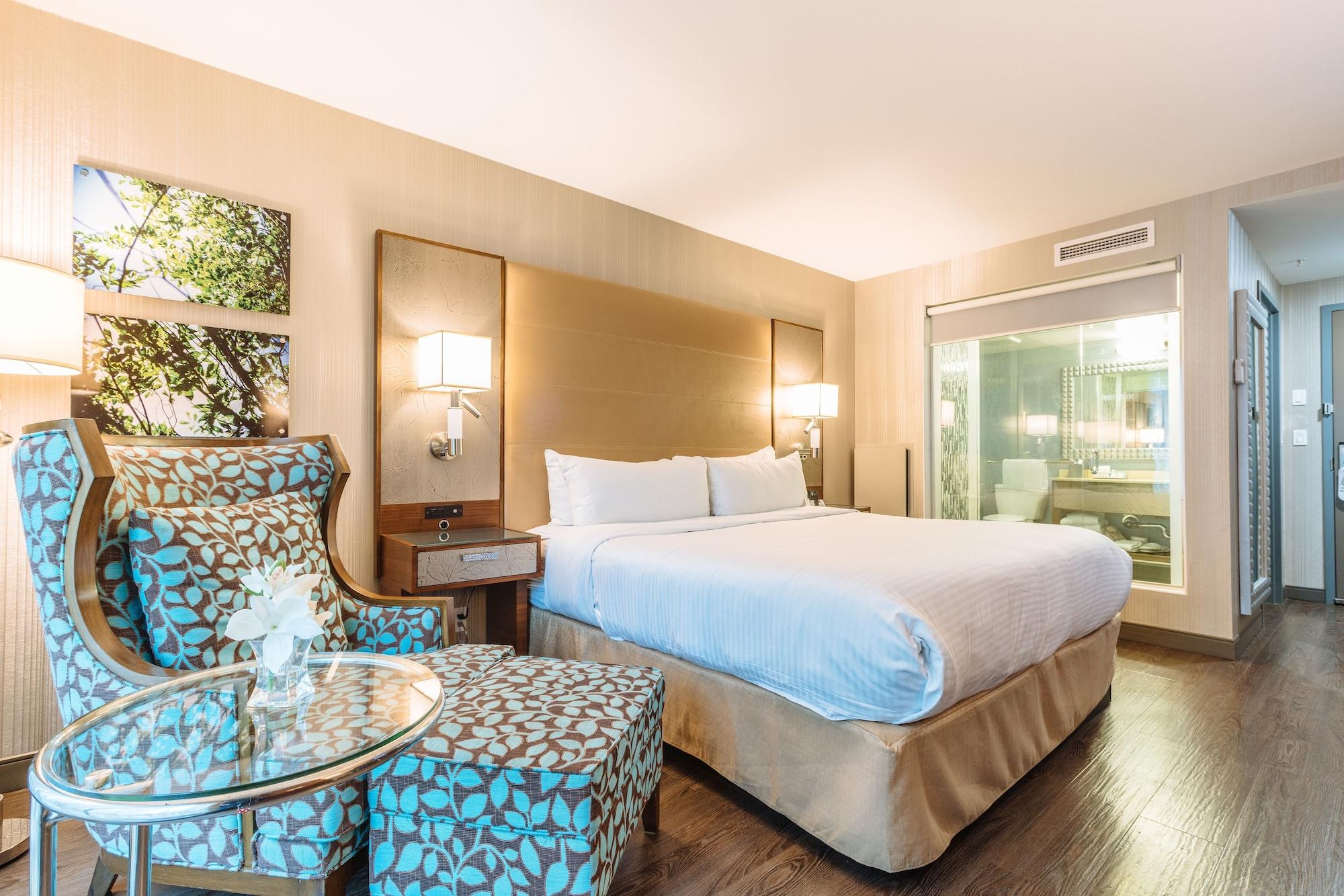 Blu 4* Vancouver