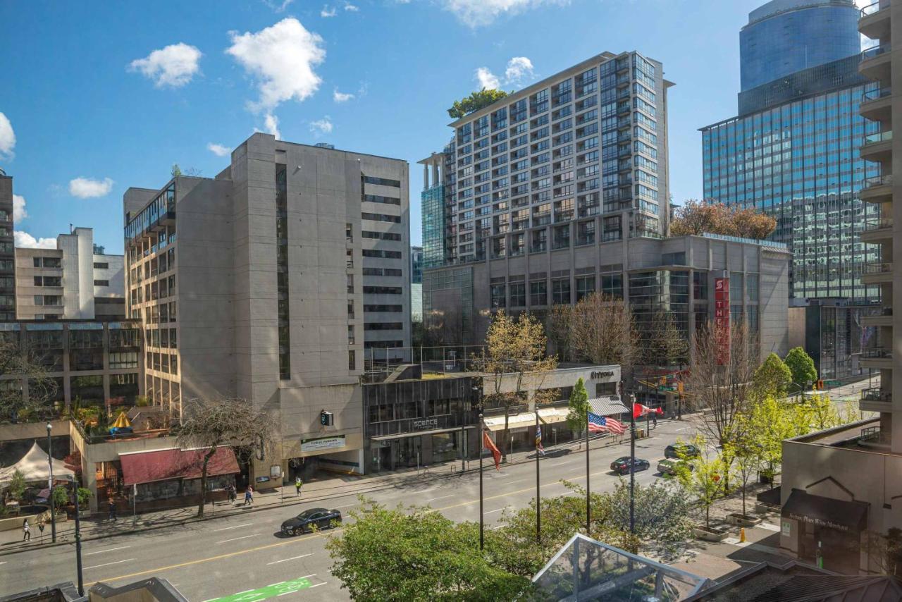 The Sutton Place 5*