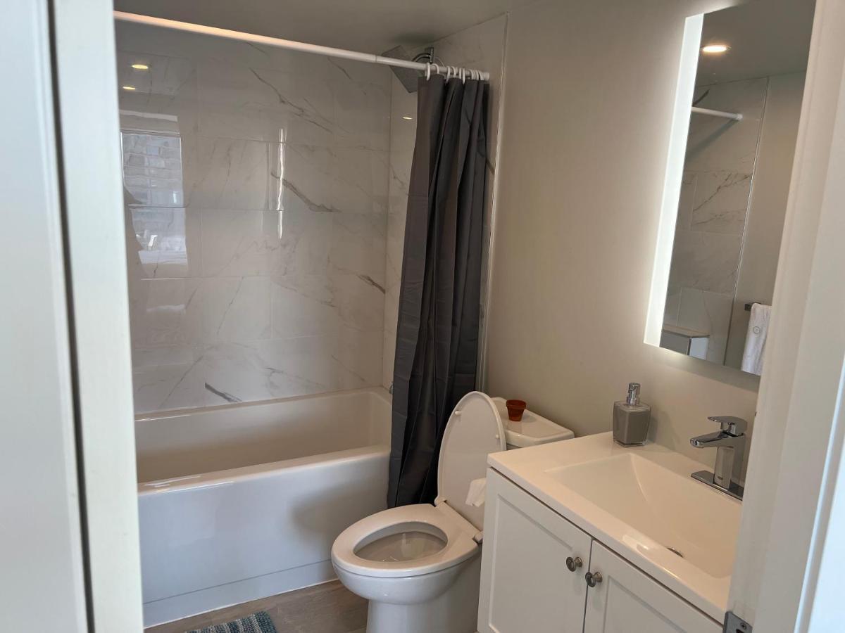 3 Bed 2 Bath Downtown Water And Views