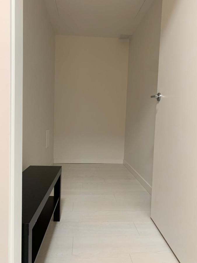 Apartment One Bed Close To Downtown Vancouver