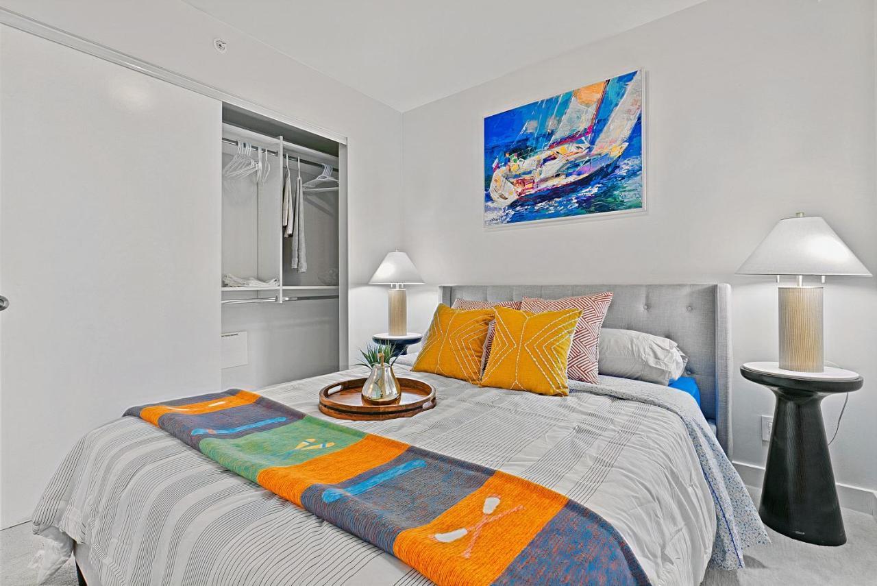 Stunning 1 Bed In Yaletown Panoramic Views Apartment Vancouver