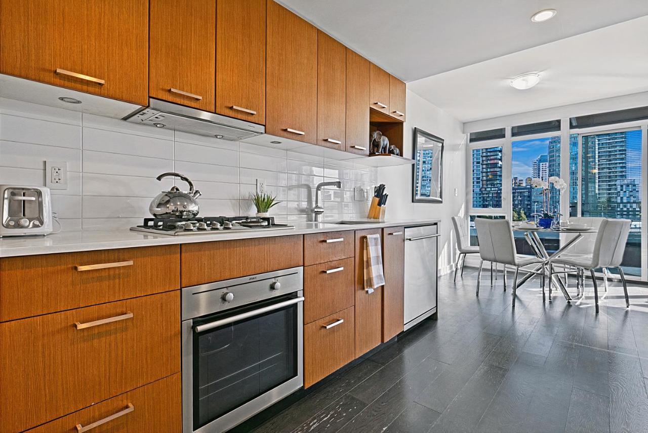 Apartment Stunning 1 Bed In Yaletown Panoramic Views *