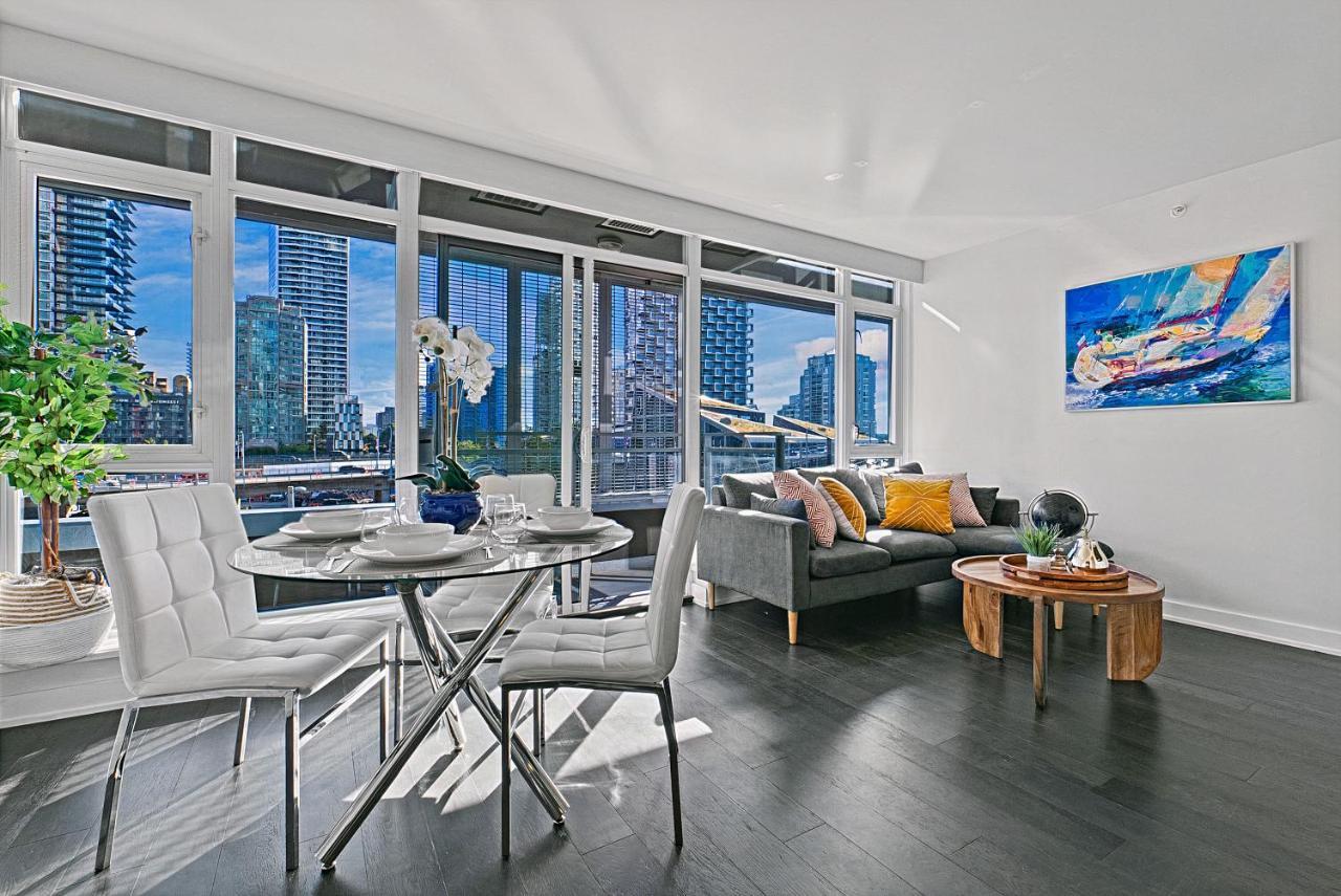 Stunning 1 Bed In Yaletown Panoramic Views Vancouver