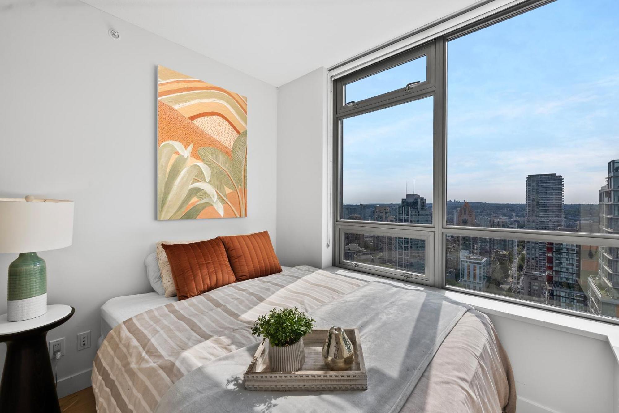 Luxury Two-bedroom With Stunning City And Ocean Views