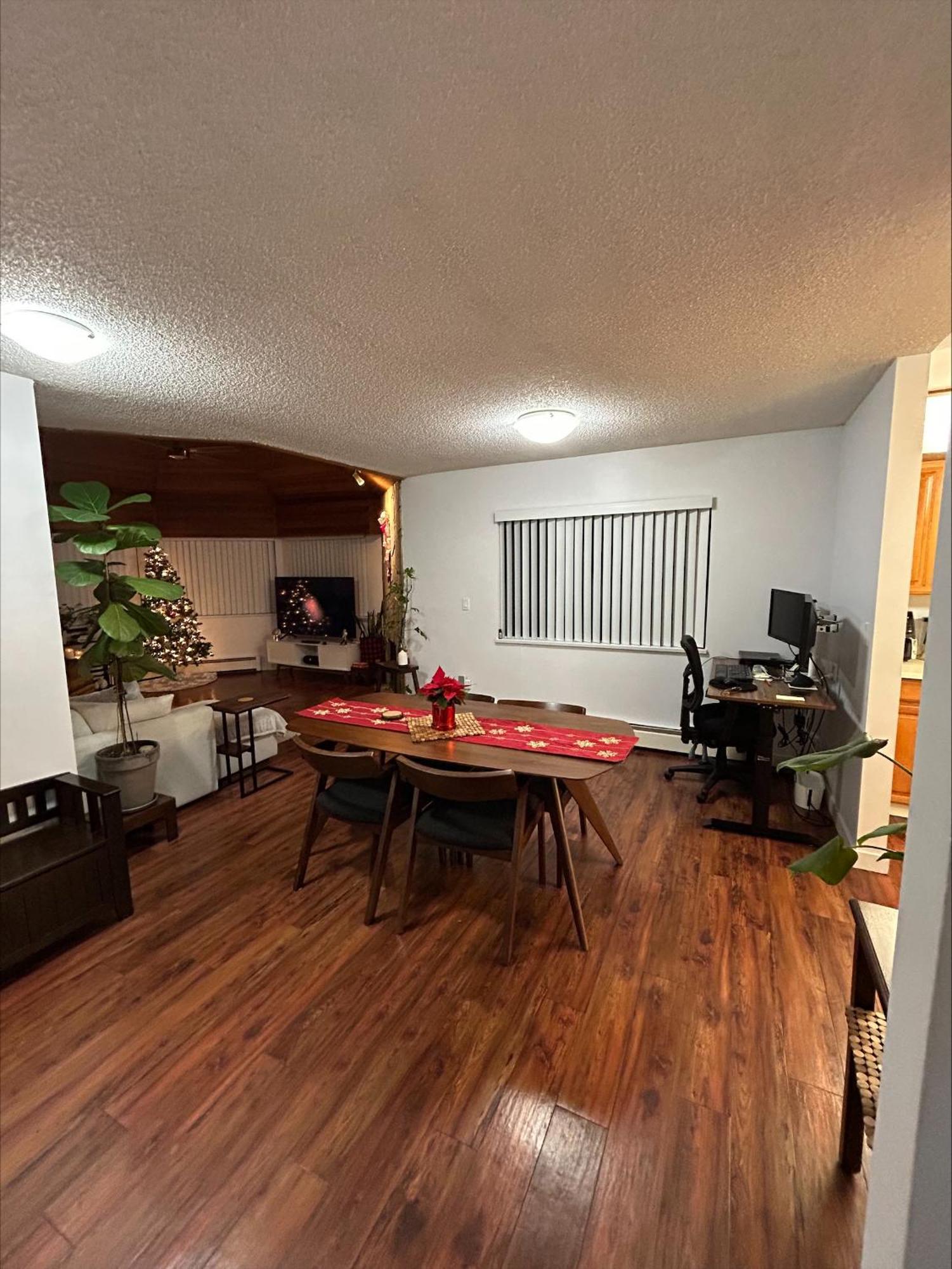 Fairview Apartment *