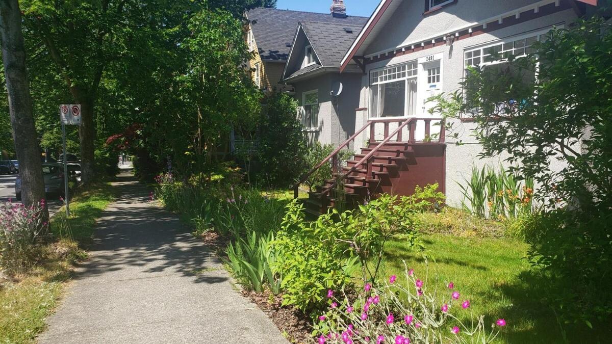 Craftsman In Popular East Village Holiday home