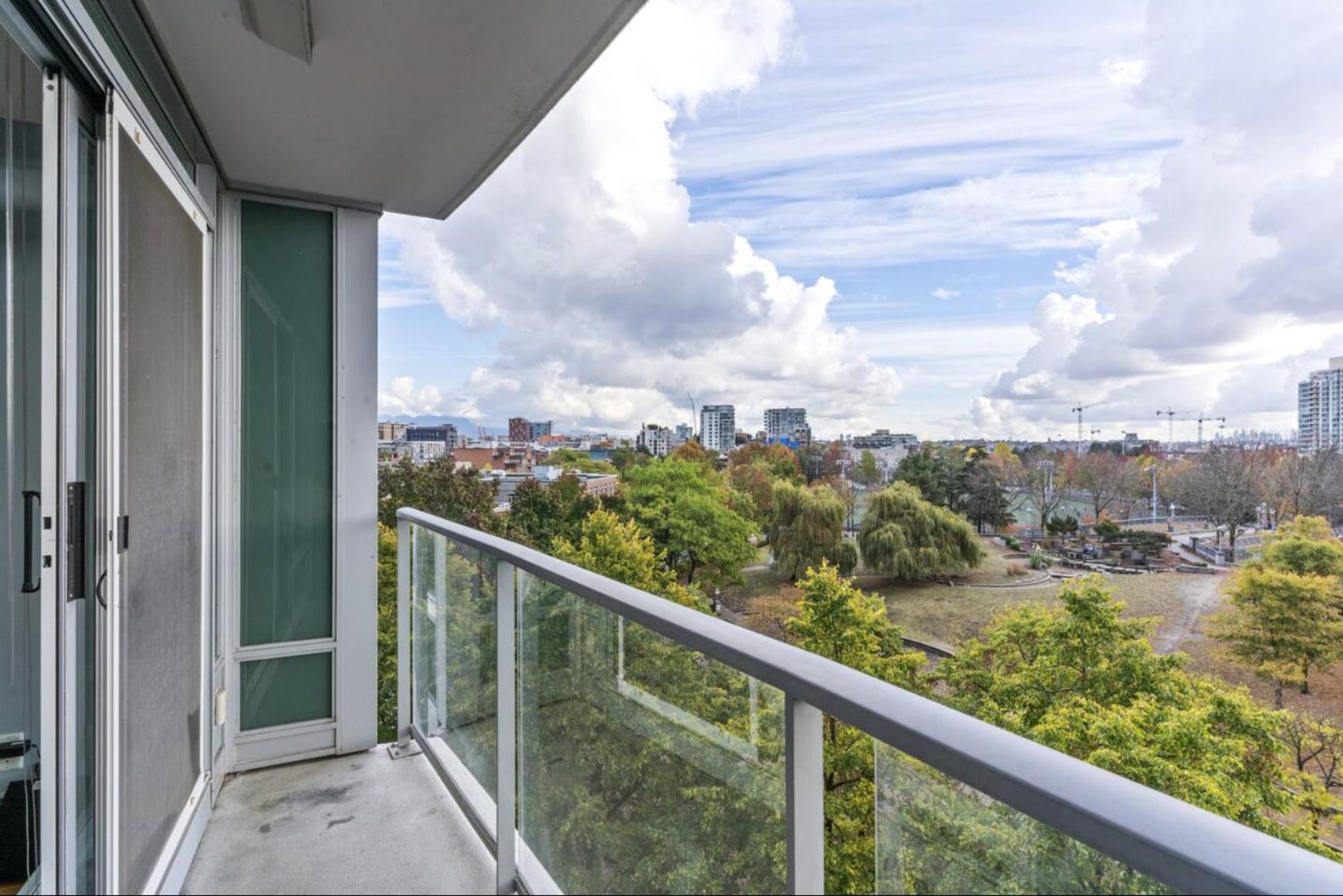 Spacious 1br&office,views,freeparking,amenities