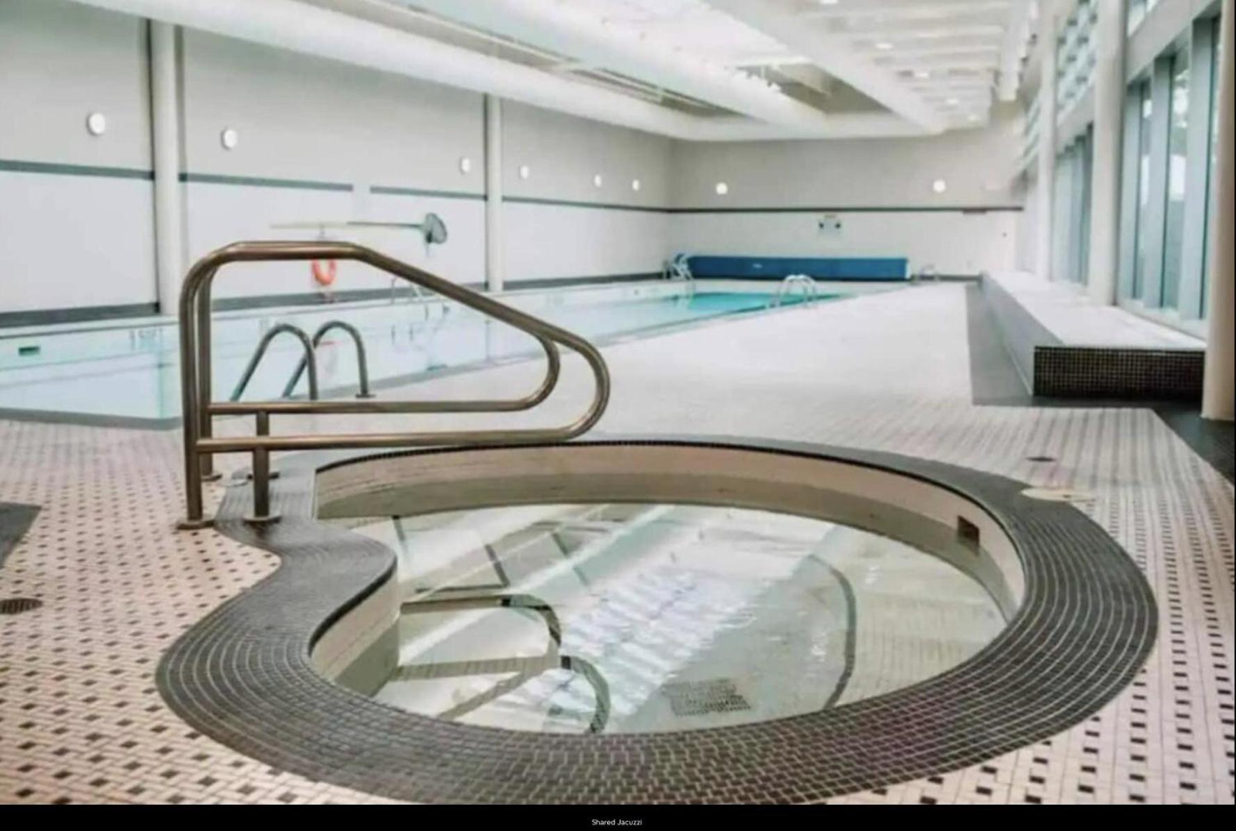 Spacious 1br&office,views,freeparking,amenities Apartment *