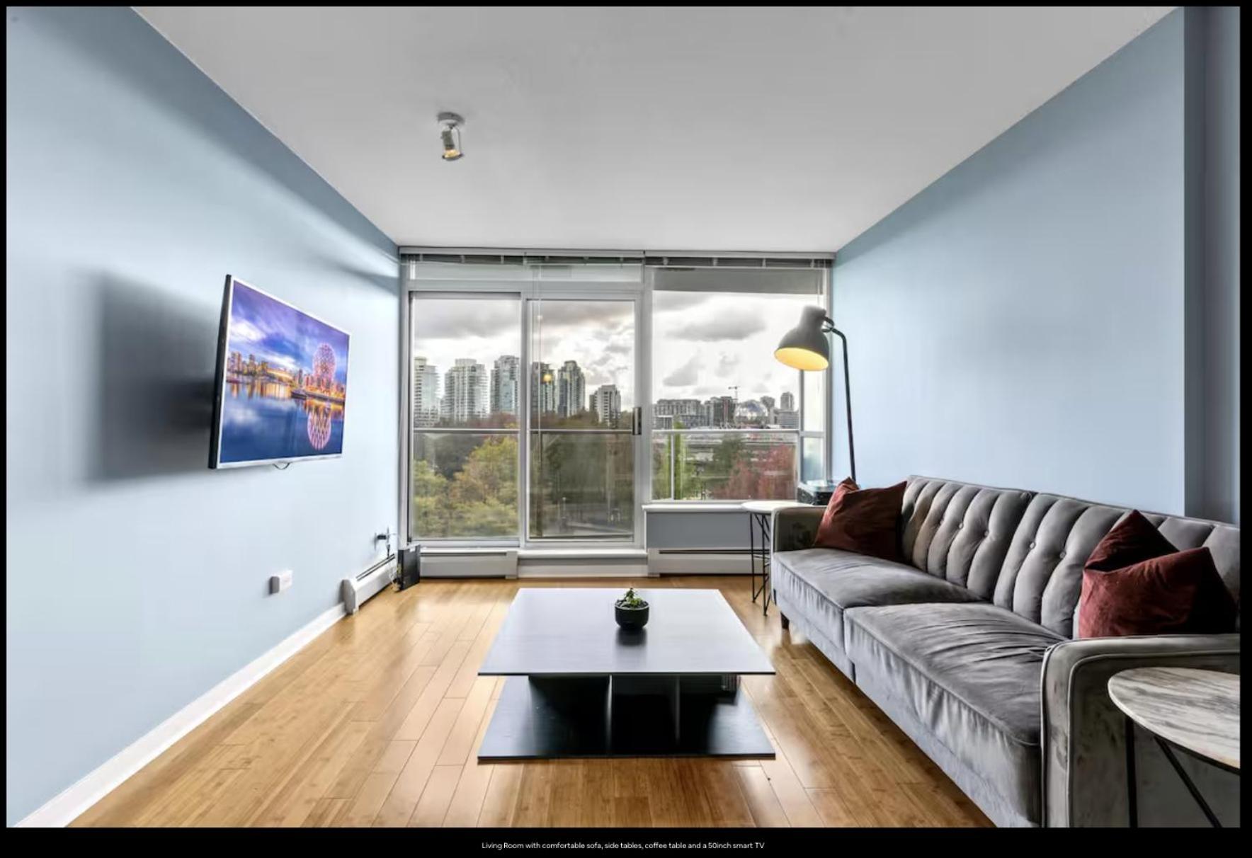 Spacious 1br&office,views,freeparking,amenities * Vancouver
