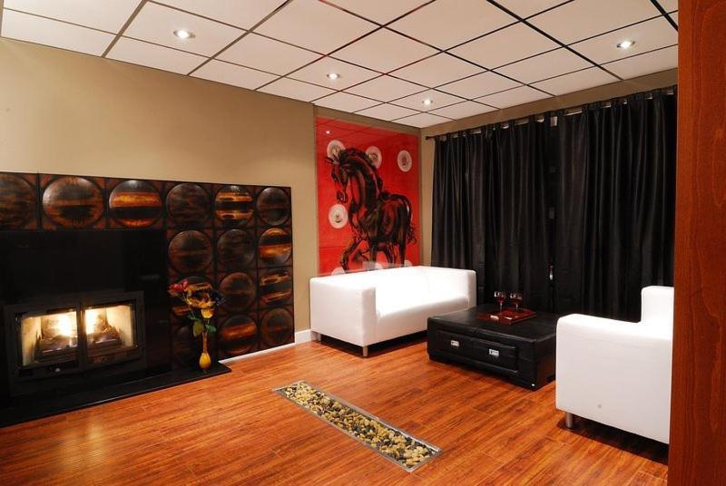 Commercial Drive Apartment Vancouver