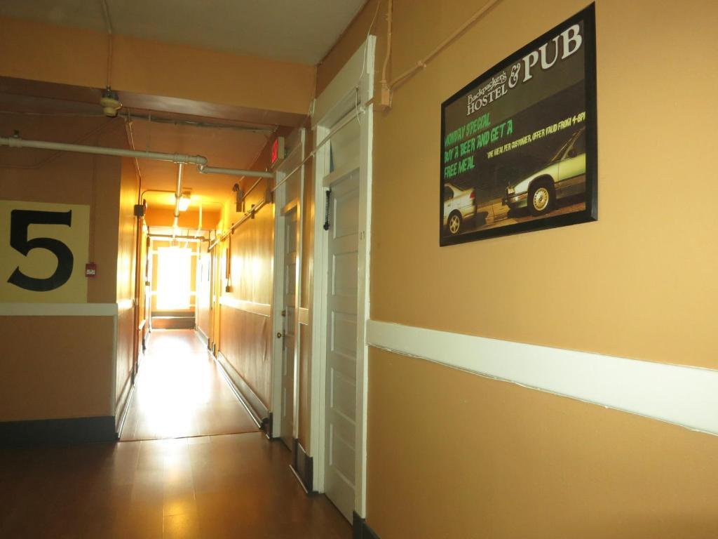 C&n Backpackers Central Station
