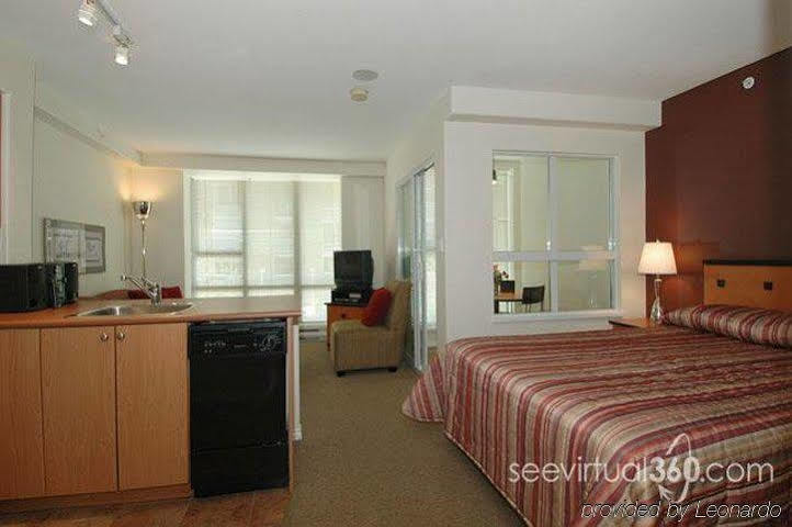 910 Hotel Vancouver