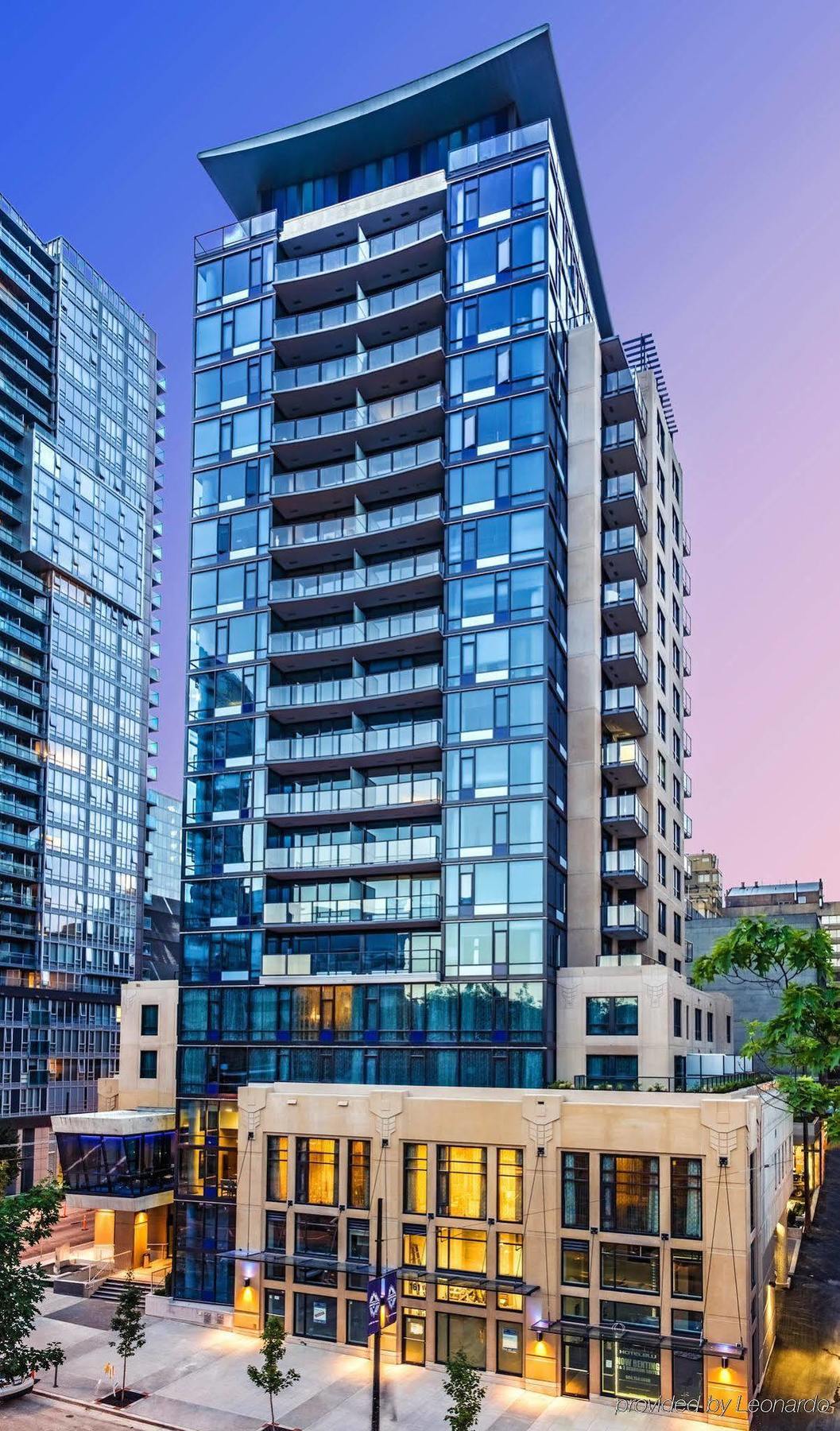 Blu Hotel Vancouver