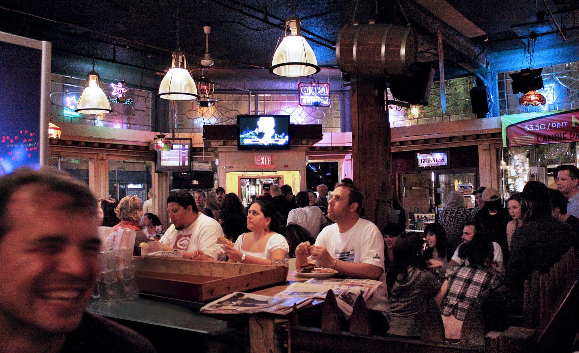 Hostel The Cambie Gastown Vancouver