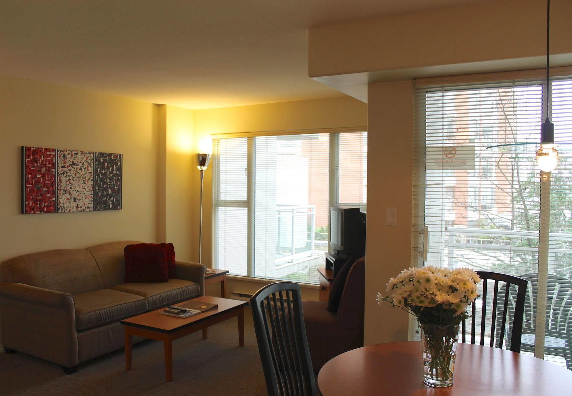 910 Hotel Vancouver