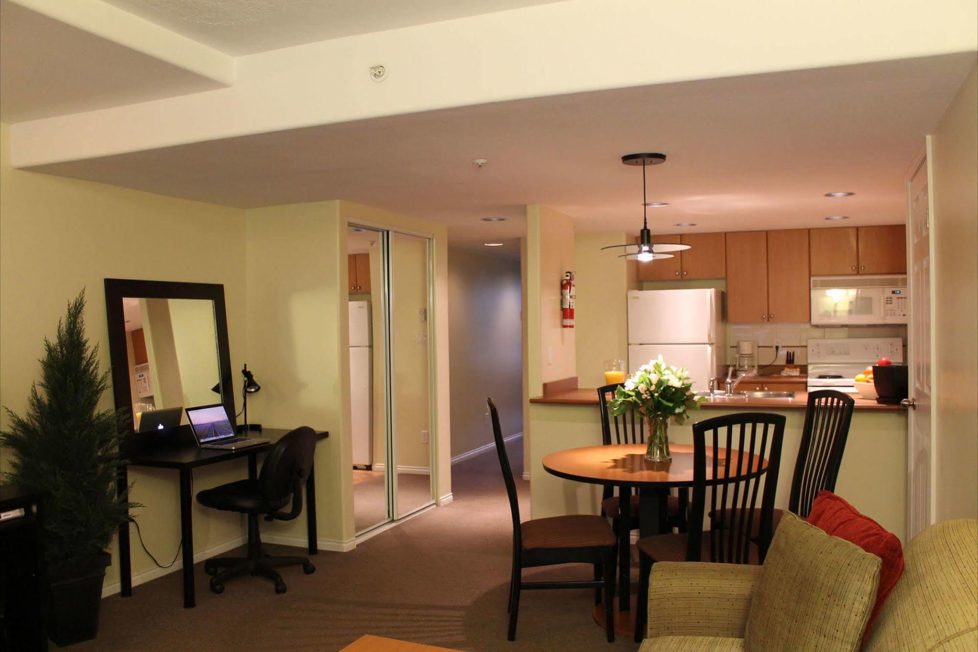 910 Hotel Vancouver