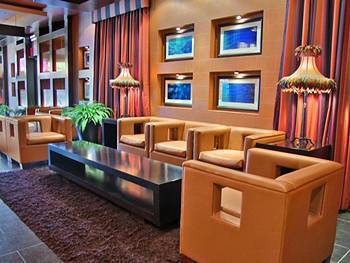 Hotel Sandman On Davie