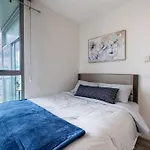 Marvelous 2 Bed Condo In Yaletown Panoramic Views!