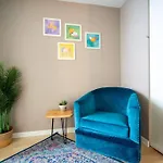 Heart Of Downtown King Suite/Parkng/Pool/Gym/Sauna