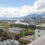 Holiday Inn Vancouver-Centre Broadway By Ihg