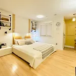 Private Guest Suite 10Mins To Downtown - King Bed - Bathtub - Free Parking