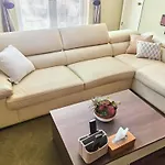 Sunny And Cozy Art-House. No Share.