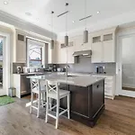 Elegant 2Bd Bastment Room In Van