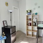 Cozy Private Suite Near Yvr Airport