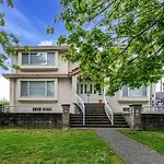 Cozy 2-Bedroom Basement Suite In Vancouver