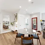 Charming 3Br Home In A Lovely Vancouver Neighborhood