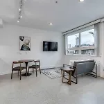 Stylish & Comfortable Urban Retreat