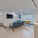 Bright And Airy Home Perfect For Families And Groups