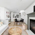 Boutique Beach Apartment