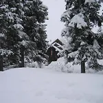 Edgewater Lodge