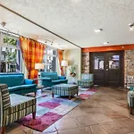 Howard Johnson By Wyndham Vancouver Downtown