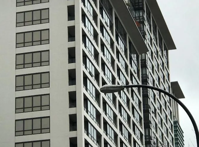 Vancouver Downtown Central 1 Bedroom Condo
