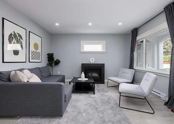 Spacious 4 Bedroom House In Park Drive