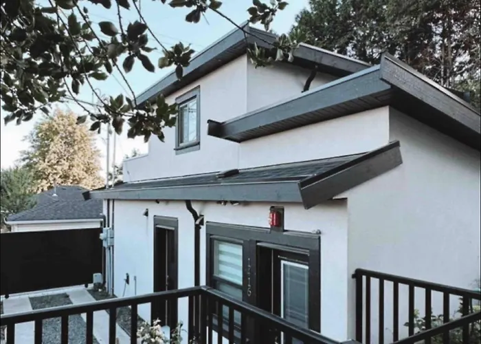 Modern Home In Vancouver Close To Downtown And Airport