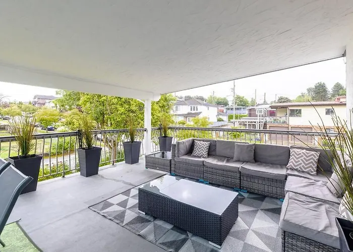 Beautiful Vancouver Special Home
