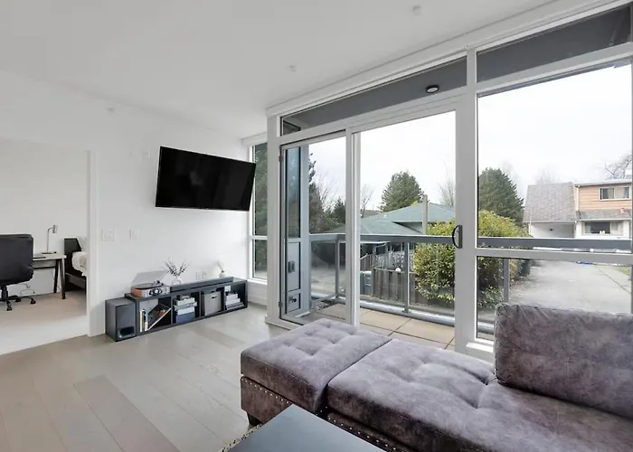 2-Bedroom Apartment In Central Location