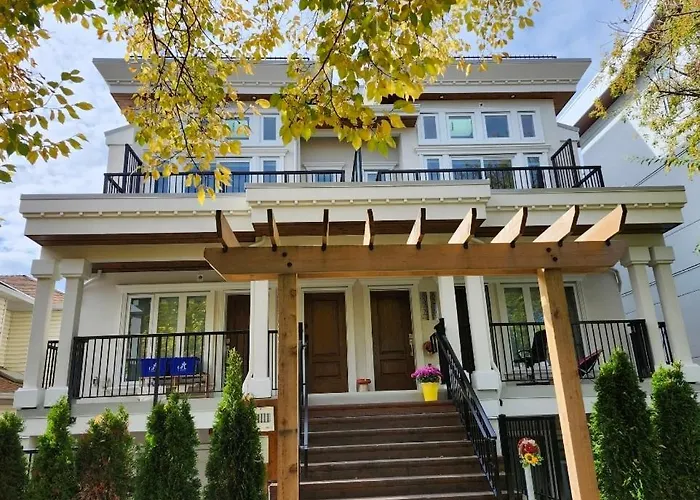 Cozy Private Suite Near Yvr Airport